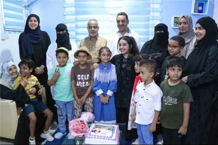 الفنانة لمى قيس تزور المؤسسة الوطنية لمكافحة السرط...