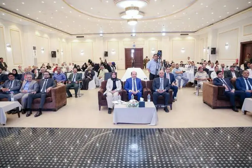 رئيس مجلس الوزراء يدشن في عدن إعادة إصدار الجريدة...
