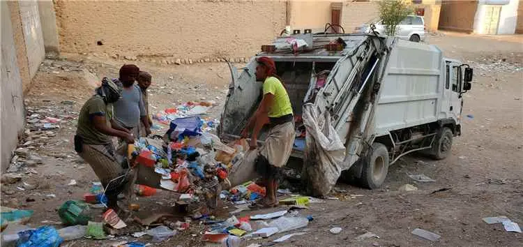 وحدة النظافة والتحسين بمديرية القطن تواصل أعمالها...