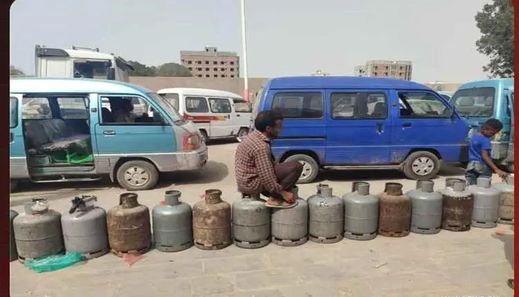 كاتب صحفي يدعو لفتح باب استيراد الغاز والبترول لتخ...