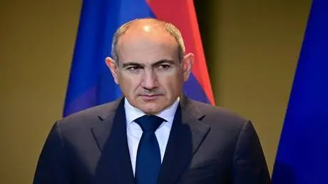 وسائل إعلام: باشينيان يعتزم إقالة سفير أرمينيا في...