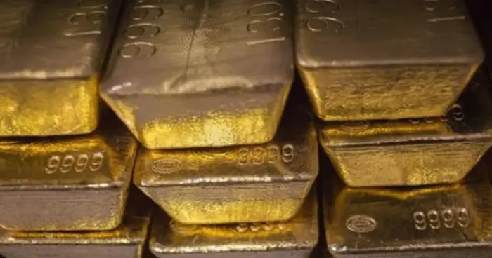 الذهب يواصل الصعود ويتجه لتسجيل مكاسب أسبوعية