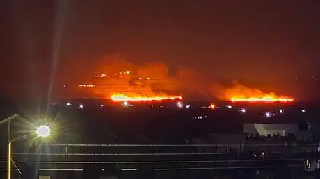 سوريا.. قنابل ضوئية إسرائيلية تتسبب بحرائق في الأر...