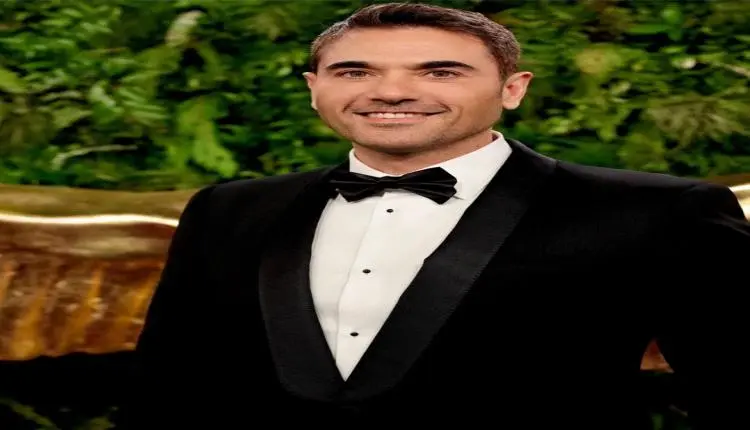 أحمد عز يتحدث عن صدمة فقد والده ووالدته وكيف تحمل...