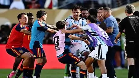 بعد قرار "فيفا".. تحرك عاجل من الاتحاد الإسباني من...