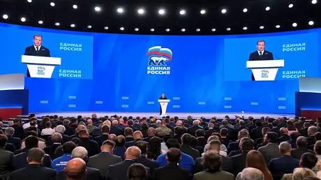 مدفيديف: روسيا تتجه نحو تحقيق النصر في العملية الع...