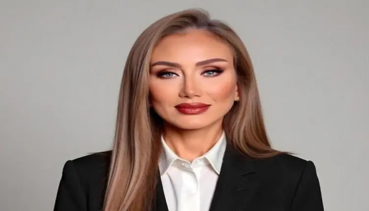 ريهام سعيد تهاجم مصطفى كامل بسبب أغانيه في العلمين