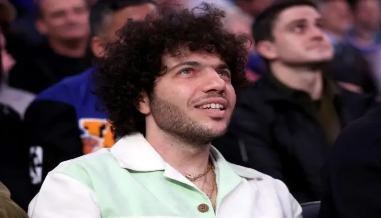بيني بلانكو زوج سيلينا غوميز يفاجئ جمهوره بسر خسار...