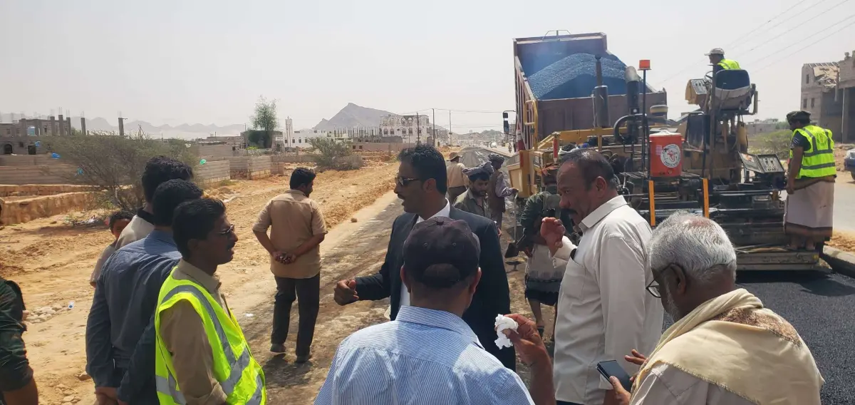 بحضور الوكيل البابكري ومدير عام الأشغال بالمحافظة...