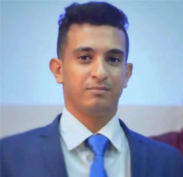 "أين اختفى الهاشمي القديم؟".. صحفي يهاجم الحـو ثيي...