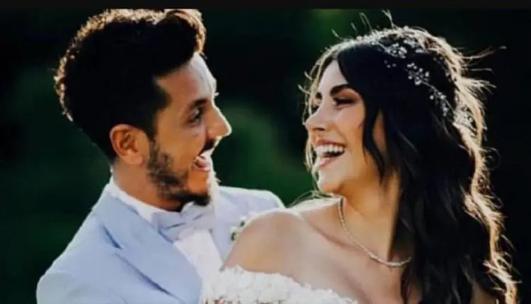 دينيز بايسال نجمة مسلسل «هذا البحر سوف يفيض» تتقدم...