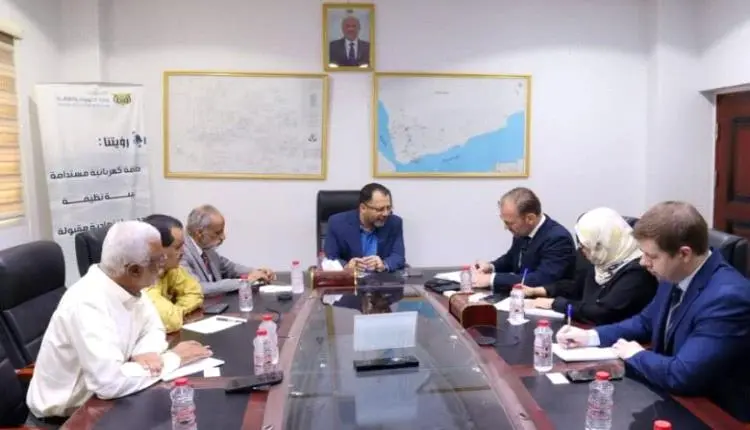 الحكومة تبحث دعم أممي للكهرباء