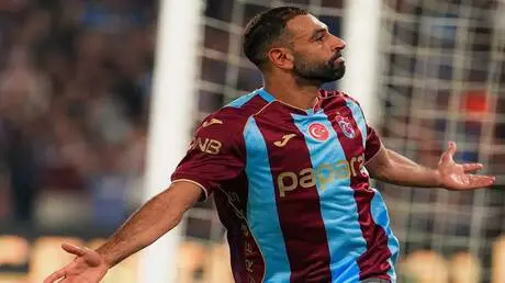 بالفيديو.. محمد صلاح يقود طرابزون سبور لفوز مثير ع...