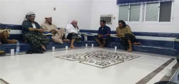 الشيخ عبدالله بانجوة ضيفًا على الشيخين سكر وباشييه...