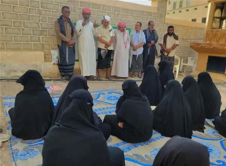رئيس لجنة الشؤون الاجتماعية ومدير مكتب محو الأمية...
