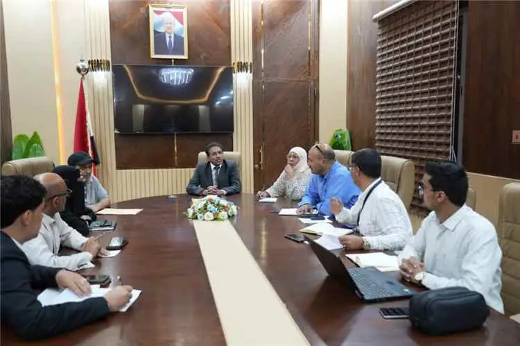 اللجنة الفنية للطوارئ بوزارة الصحة تناقش مستوى تنف...