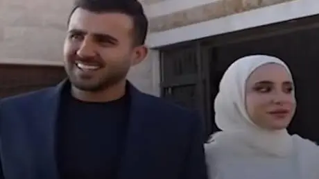 "الشيخ الذهبي" يهاجم الشرع بسبب حفل زفاف ابنة شقيق...
