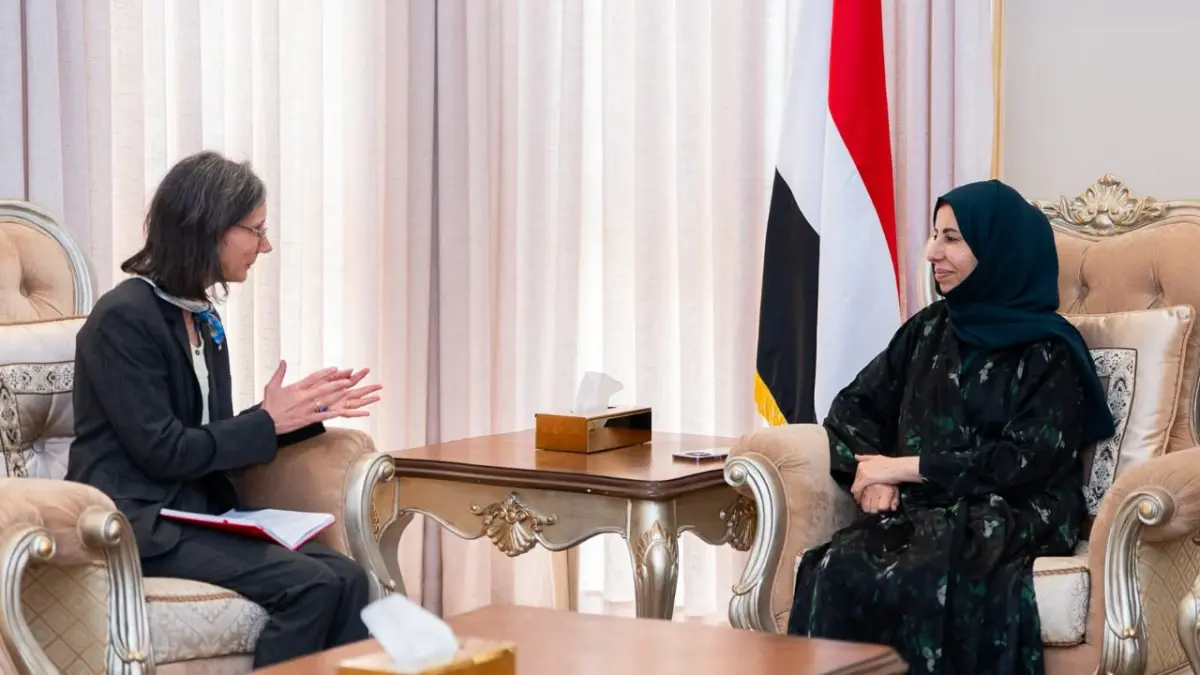 وزيرة الخارجية تبحث مع السفيرة الفرنسية العلاقات ا...