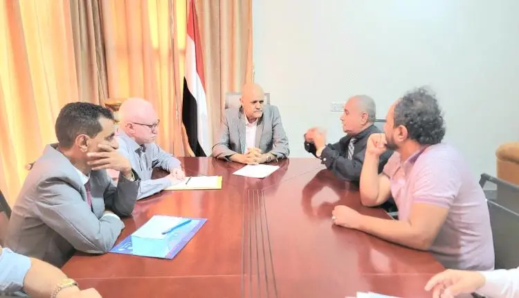 تصعيد قانوني في تعز ضد الرسوم.. توجيهات بإجبار المدارس الأهلية على الالتزام بالسقف المحدد