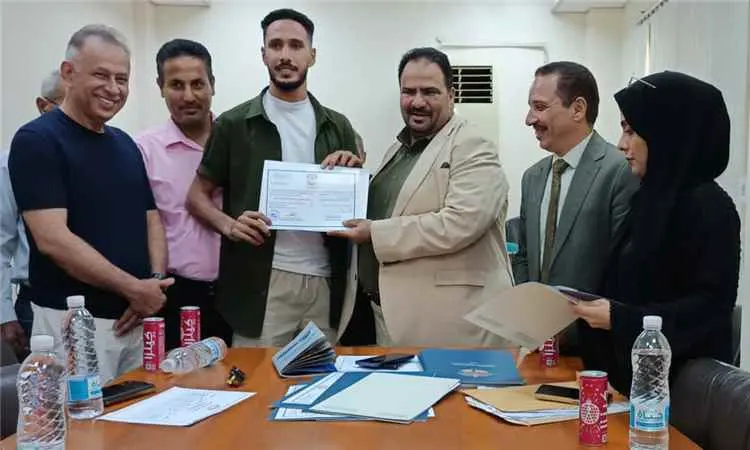 شركة النفط بعدن تختتم دورتين تدريبيتين وتفتتح دورة...