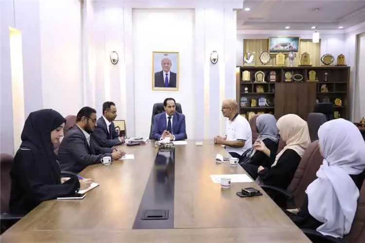 الوزير البكري يودع بعثة منتخبنا الوطني للرماية " س...