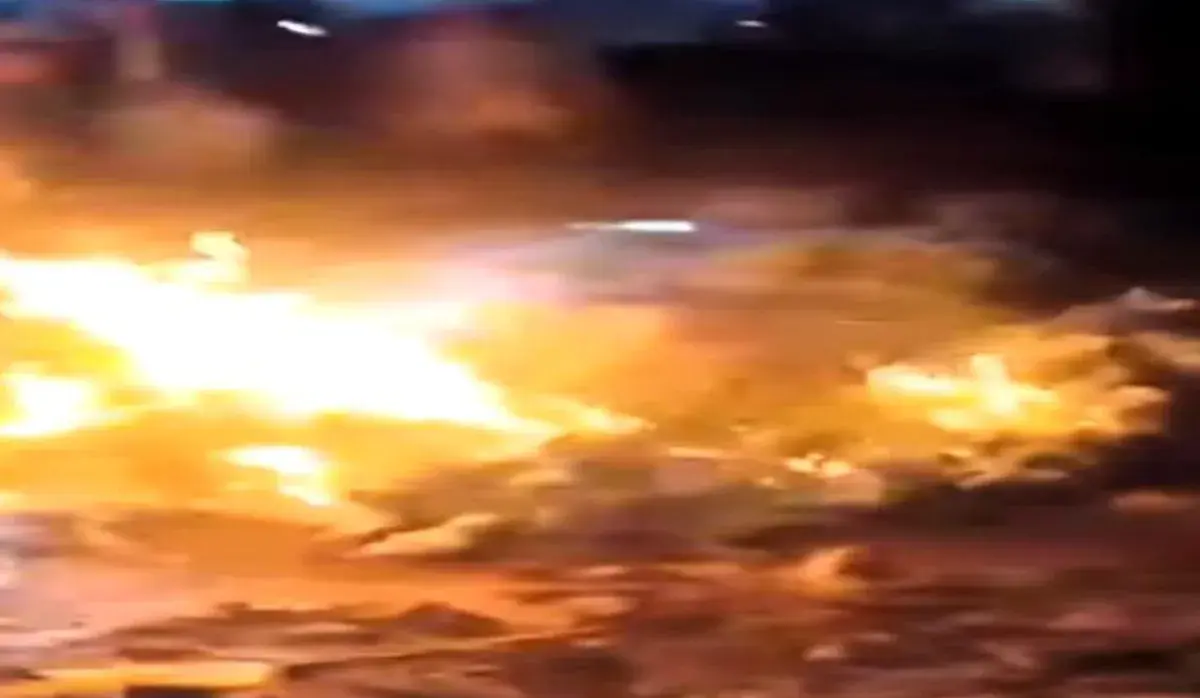 مزارعو وباعة القات في عمران يحرقون محاصيلهم احتجاج...