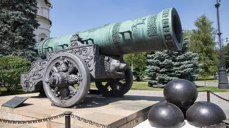 مدفع القيصر.. أضخم مدفع في العالم وسر الطلقة الغام...