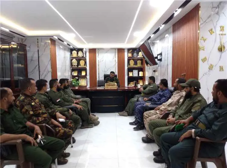 الشوحطي يترأس اجتماعًا مع قادة الكتائب والوحدات ال...