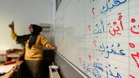 جدل في الجزائر حول ادعاء أن ديغول صاحب فكرة تعريب...