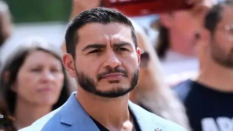 هل أنت مختون؟".. مواجهة حادة بين المصري السيد ومذي...