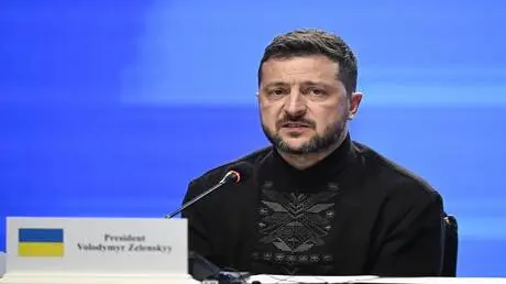 زيلينسكي يعلن استلام "دفعة صغيرة" من صواريخ "باتري...