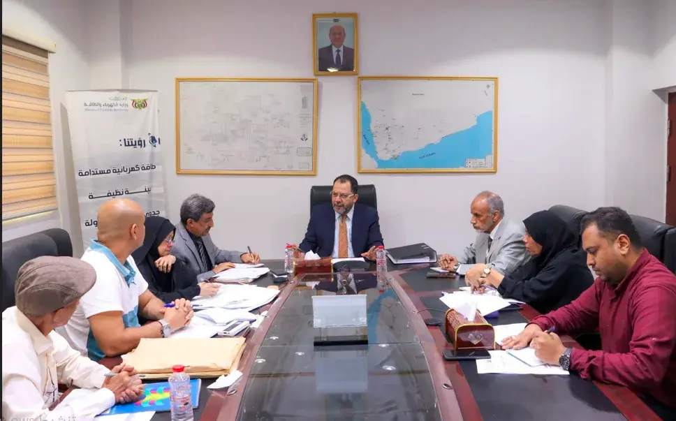 وزير الكهرباء يبحث مع الأمانة العامة لمجلس الوزراء...