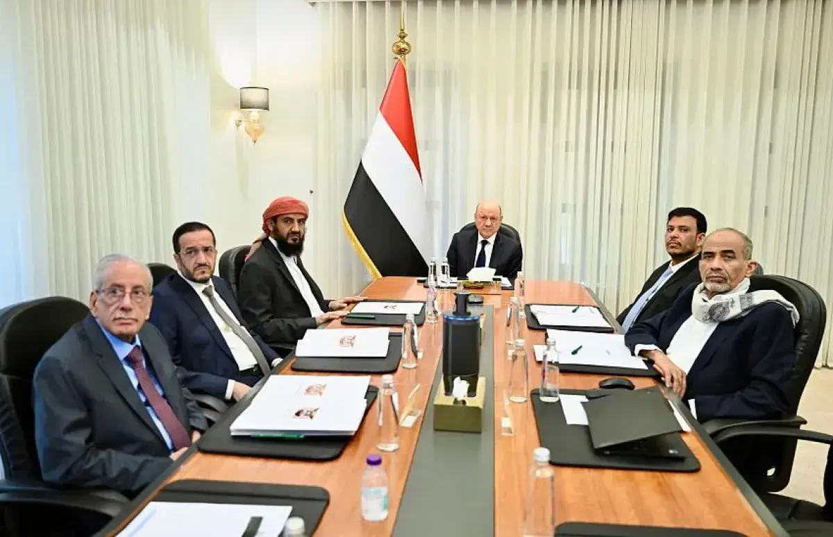 مجلس القيادة الرئاسي يرفع الجاهزية القصوى ويقر إجر...