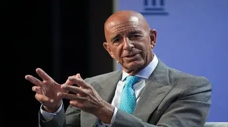 توم باراك: دمج "قسد" في مؤسسات الدولة السورية حدث...