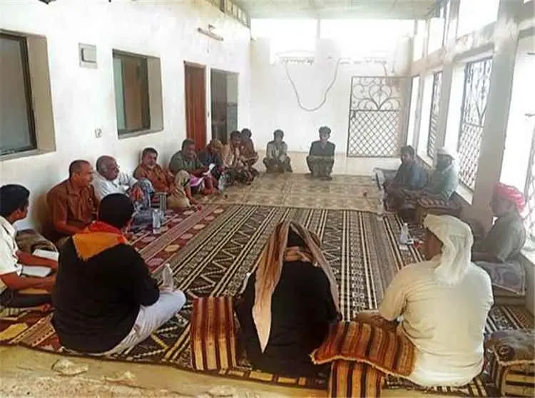 جوبان يناقش الاحتياجات والمشاريع المتعثرة بمنطقة ا...