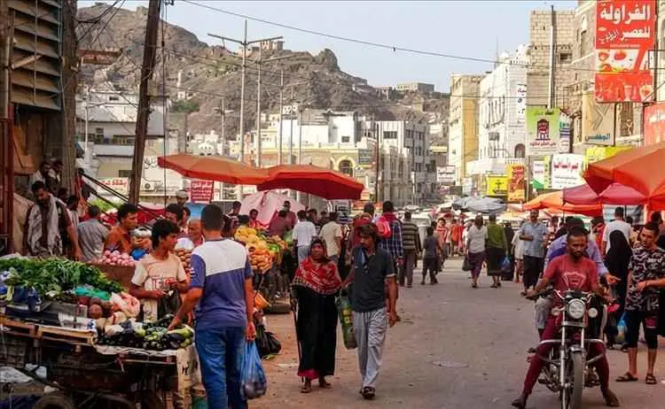 لماذا لم ينعكس ارتفاع الإيرادات على الوضع المعيشي...
