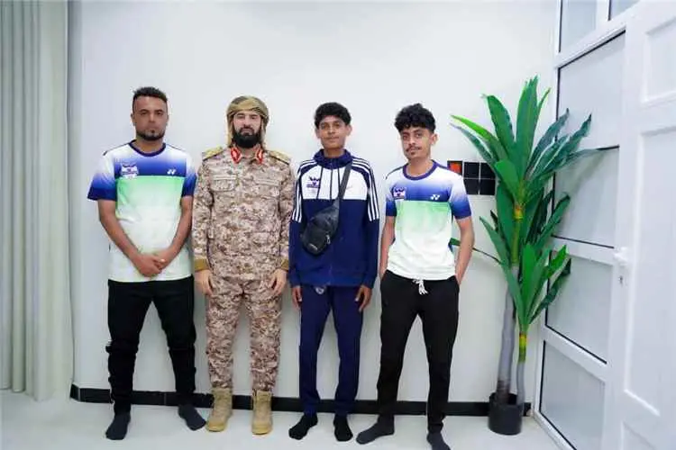 محافظ أبين يلتقي قيادة أكاديمية الحافرة ويؤكد دعم...