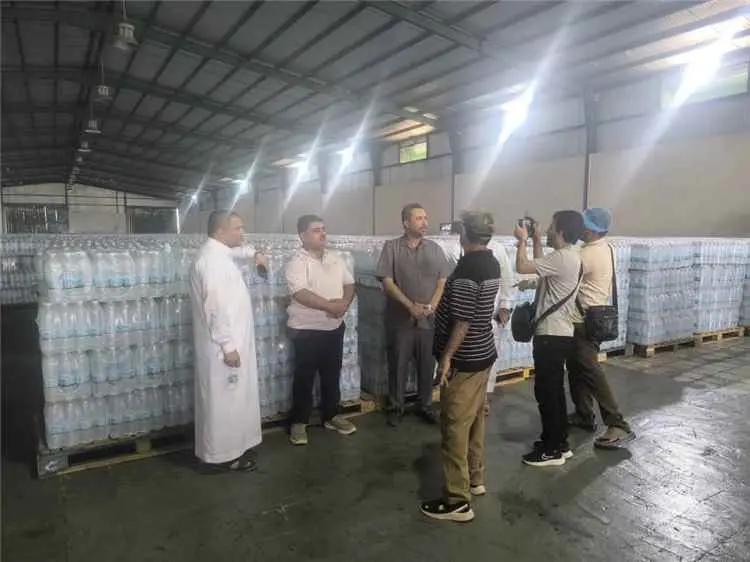 مسؤولون وقيادات محلية  يضعون حجر الأساس للمرحلة ال...