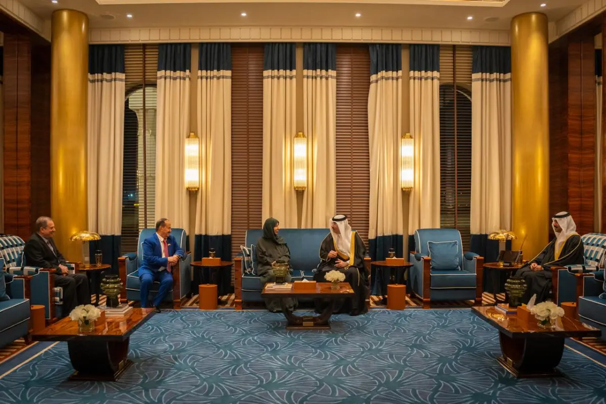 وزيرة الخارجية تصل المنامة في مستهل جولة خليجية