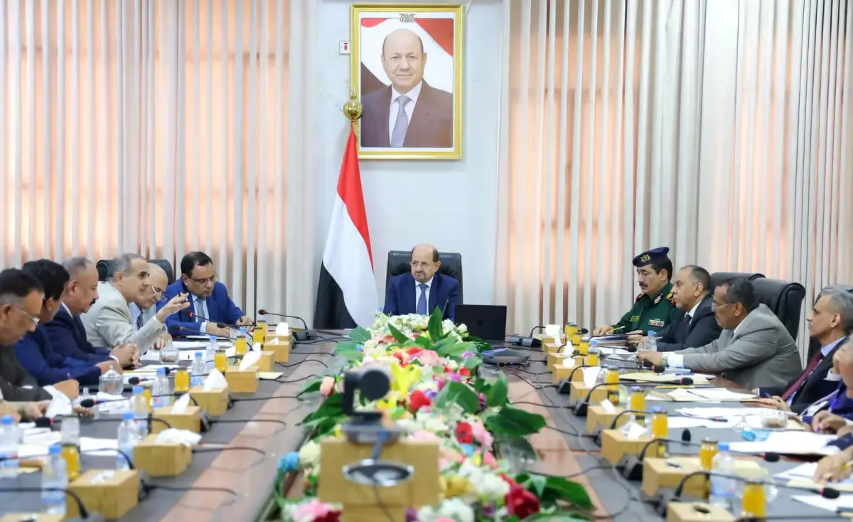 اللجنة العليا لمكافحة التهريب تستعرض عدد من المقتر...