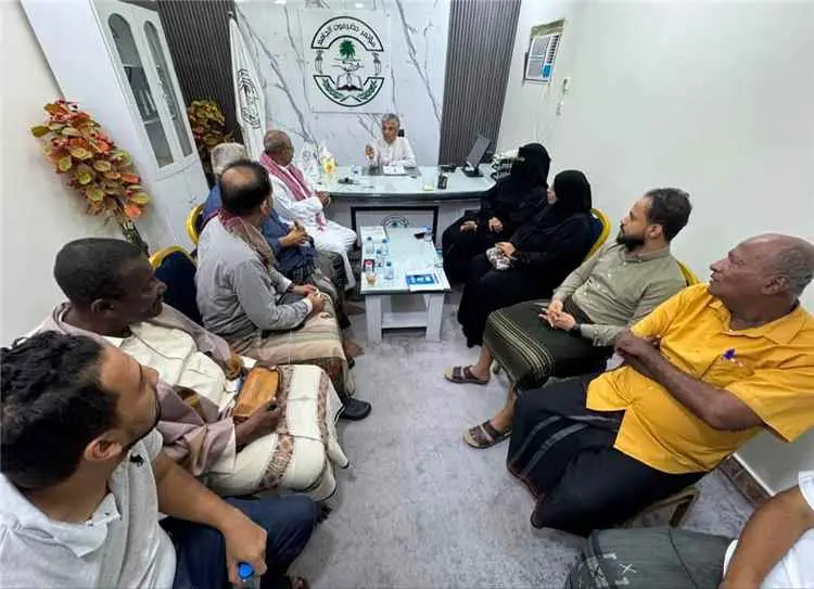 السري يترأس اجتماعًا مشتركًا لقيادات مؤتمر حضرموت...