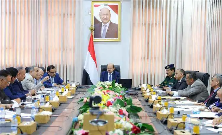 اللجنة العليا لمكافحة التهريب تستعرض عدد من المقتر...