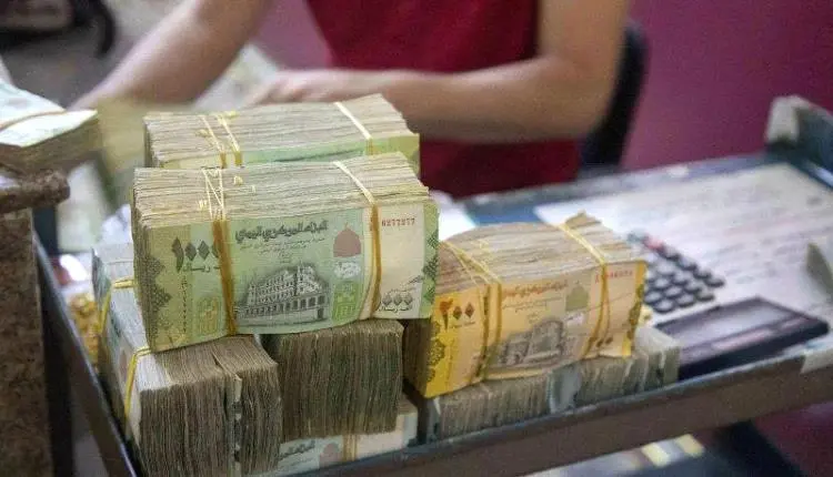 تعرف على أسعار الصرف بالأسواق اليمنية اليوم الخميس