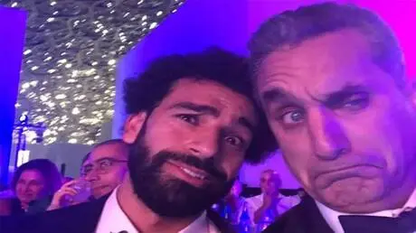 باسم يوسف يدافع عن محمد صلاح بعد انتقاله الى طرابز...