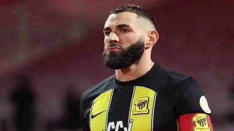 بداية التمرد.. بنزيما يوافق على العودة إلى الاتحاد السعودي (فيديو)