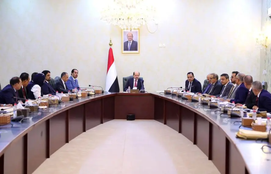 الحكومة اليمنية ترفع الجاهزية وتتعهد بدعم القوات ا...