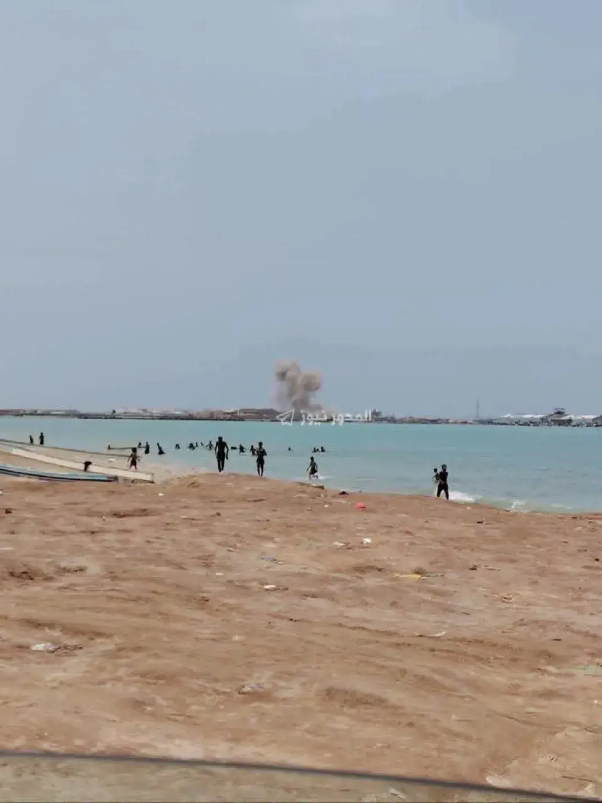 إصابة 3 صيادين وفقدان آخرين إثر هجوم حوثي على قواربهم في البحر الأحمر