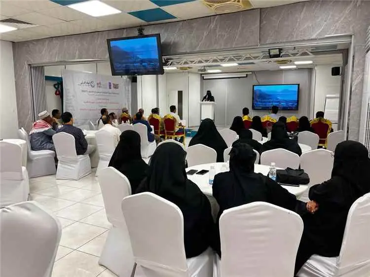 وكيل حضرموت الجيلاني يؤكد أن قطاع الثروة السمكية ي...