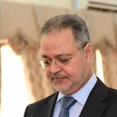 القائد اليمني الذي دمّر حلم الحوثيين وكسر كل المؤا...