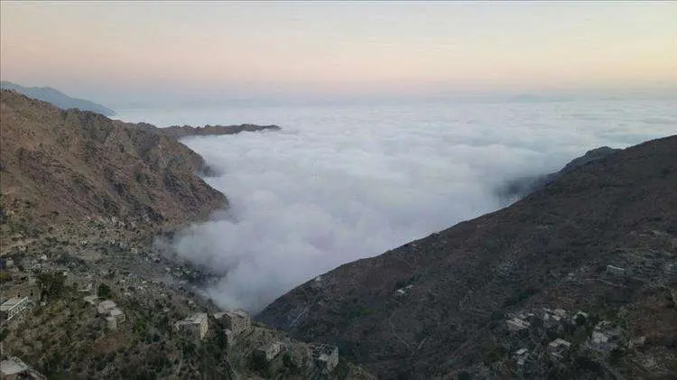 تقلبات الطقس في اليمن تُعيد الإنذار المبكر إلى مرب...